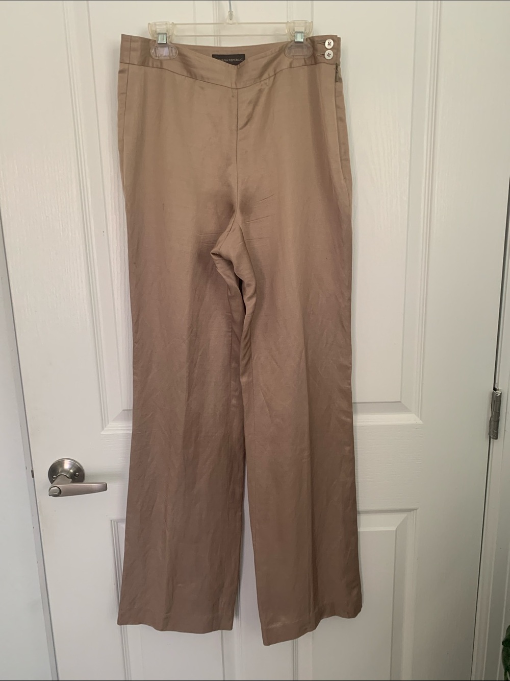 # 3/60 Banana Republic Straight-Leg Women's Pants in Tan